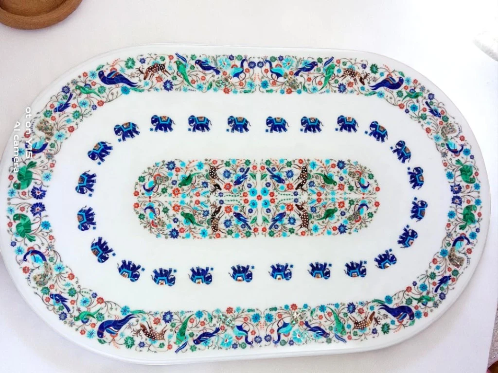 Luxury Marble Inlay Table Top Oval Design with Floral Gemstone Art